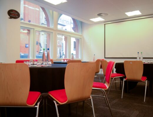 Beach Road by the hour or day with whyGo.