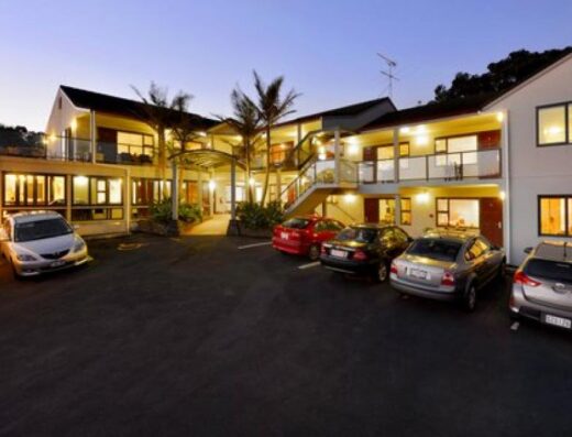 Book Video Conference Rooms in WHANGAPARAOA